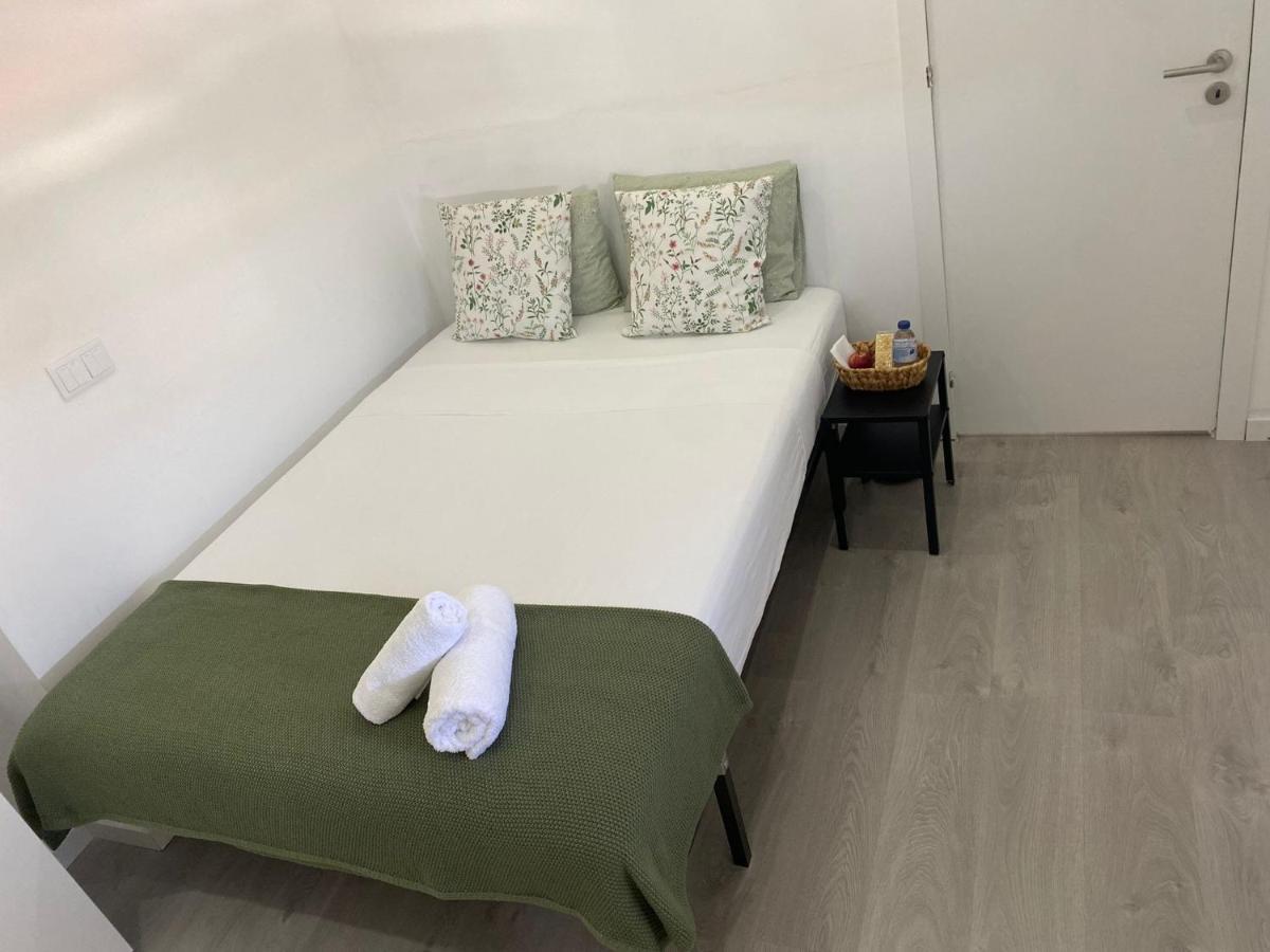 Room Near The Airport 리스본 외부 사진